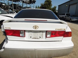 2001 TOYOTA CAMRY CE WHITE 2.2L AT Z18184